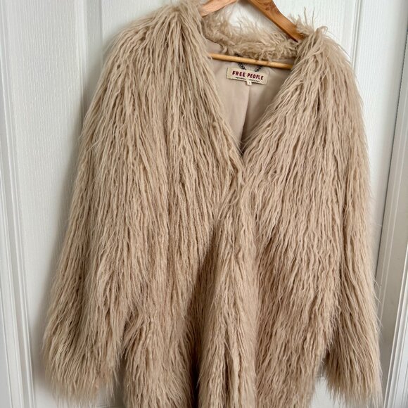 Free People Renata Faux Fur Shag Coat Sand Size Medium - Picture 9 of 15